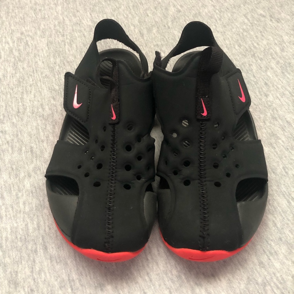 Nike Sunray Protect 2 Kids' Sandals Size: US 13C EUR 31